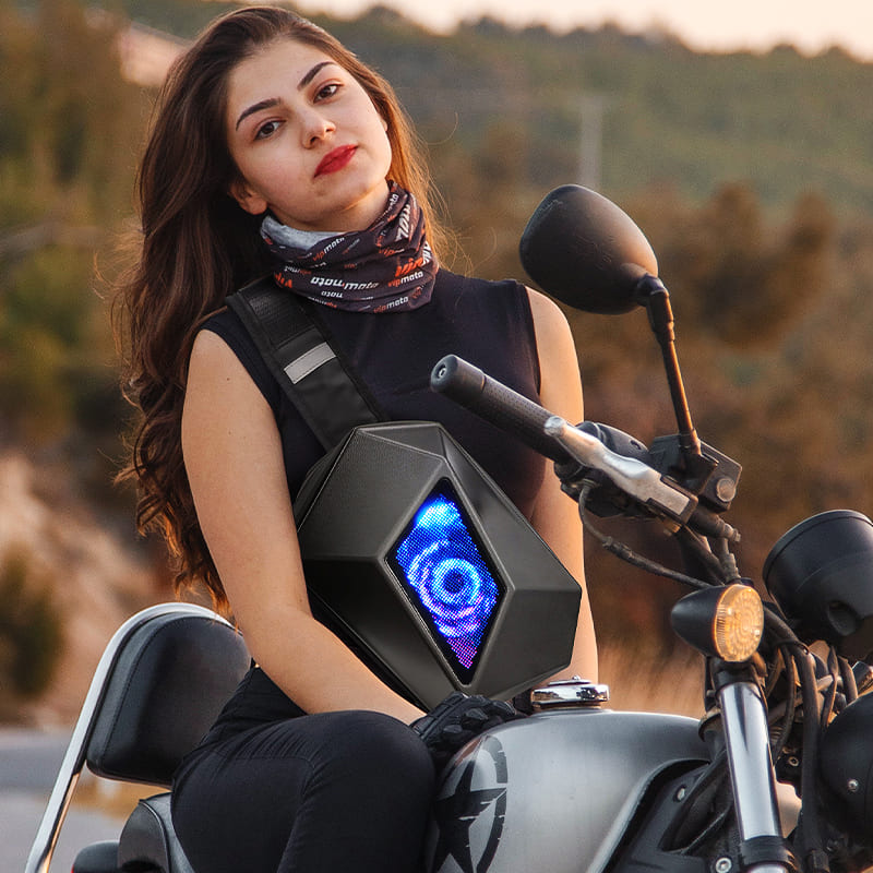 LED bag across the body, light screen eye display, programmable via a smartphone